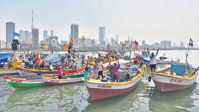 The Maharashtra government has agreed to compensate fishers affected by development projects (Satish Bate/HT PHOTO)