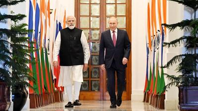 India and Russia clearly demonstrated the need to post-haste deal with the lack of economic traction between the two economies (AFP) India and Russia clearly demonstrated the need to post-haste deal with the lack of economic traction between the two economies (AFP)