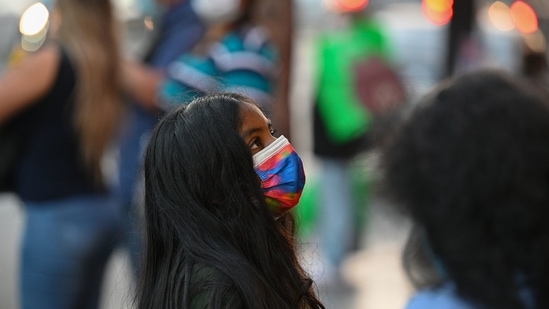 California reinstates statewide mask mandate amid rise in Covid-19 ...