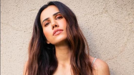 Actor Sonnalli Seygall recently came back from London after completing a project