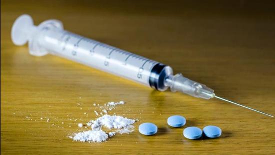 Four pages of the letter, purportedly written by Bureau of Investigation chief AS Asthana regarding action in drug case, addressed to Punjab DGP Iqbal Preet Singh Sahota on December 11 were shared with the media from an anonymous foreign number. (HT photo)