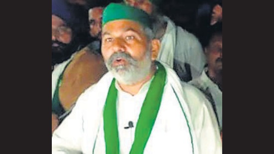 SKM leaders, including Rakesh Tikait, will take part in the ‘Sampan Samaroh’ on Tuesday to formally lift the dharna. (HT File)