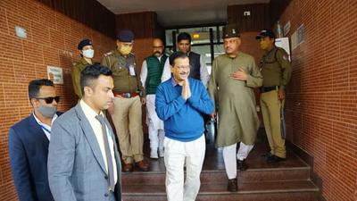 Arvind Kejriwal, Delhi chief minister and Aam Aadmi Party (AAP) national convenor arriving in Uttarakhand’s Kashipur area on Tuesday. (HT Photo) Arvind Kejriwal, Delhi chief minister and Aam Aadmi Party (AAP) national convenor arriving in Uttarakhand’s Kashipur area on Tuesday. (HT Photo)