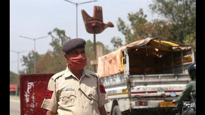 Acting on the constable’s complaint, a case under Sections 332 and 353 of the IPC was registered at the Sector 34 police station in Chandigarh. (HT File Photo)