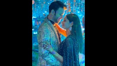 Vicky Jain and Ankita Lokhande during their engagement function (Photo: Instagram) Vicky Jain and Ankita Lokhande during their engagement function (Photo: Instagram)