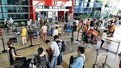 Passengers at Delhi's IGI Airport (File Photo)