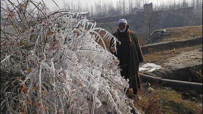 The harsh 40-day winter period of the Kashmir valley - Chillai Kalan - in Jammu and Kashmir starts from December 21. (HT File/Representational image)