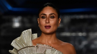 Kareena Kapoor walks the ramp at the Lakme Absolute Grand Finale fashion show in Mumbai on October 10, 2021. (AFP) Kareena Kapoor walks the ramp at the Lakme Absolute Grand Finale fashion show in Mumbai on October 10, 2021. (AFP)