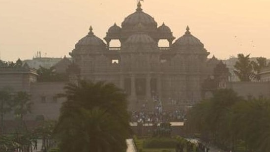 From December 16 onwards, Delhi’s air quality is likely to improve due to relatively high wind speeds but still remain within the“poor” or the lower end of the “very poor” category. (Raj K Raj/HT PHOTO)