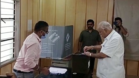 Former Karnataka chief minister and BJP leader BS Yediyurappa casts his vote for MLC elections at the Municipal council booth at Shikaripura, in Shivamogga on Friday. Former Karnataka chief minister and BJP leader BS Yediyurappa casts his vote for MLC elections at the Municipal council booth at Shikaripura, in Shivamogga on Friday.