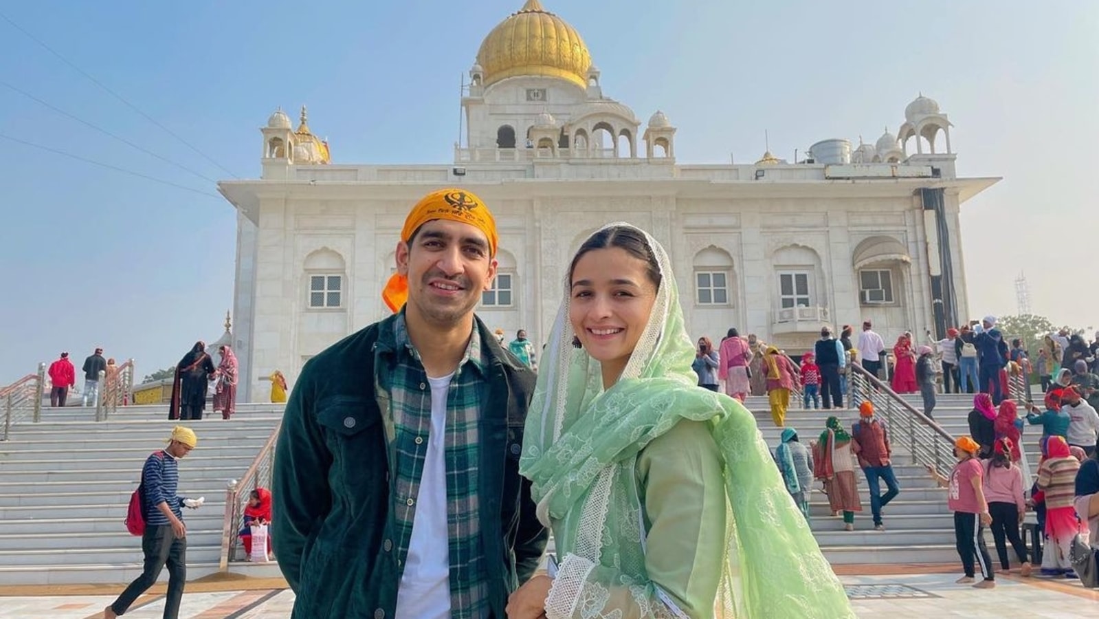 Alia Bhatt, Ayan Mukerji visit Bangla Sahib Gurudwara on Brahmastra motion poster launch day, fans miss Ranbir Kapoor