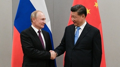 Russian president Vladimir Putin with his Chinese counterpart, Xi Jinping (File Photo / REUTERS) Russian president Vladimir Putin with his Chinese counterpart, Xi Jinping (File Photo / REUTERS)