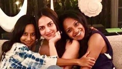 Esha Deol lost a close friend of hers.