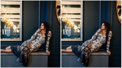 Assisted by makeup artist Yumi Mori, Priyanka opted for a minimal makeup look. She decked up in nude eyeshadow, black eyeliner, mascara-laden eyelashes, contoured cheeks and a shade of red lipstick. (Instagram/@priyankachopra)