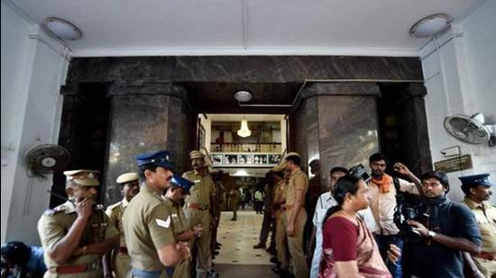 DVAC sleuths raided 69 places across the three southern states of Tamil Nadu, Karnataka and Andhra Pradesh on Wednesday. (PTI FILE)