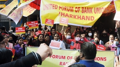 Bank employees holding placards raise slogans during a protest as part of a two-day nationwide strike called by the United Forum of Bank Unions (UFBU) against the Central Government's decision to privatize public sector banks (PSBs) in Ranchi,&nbsp; (ANI )