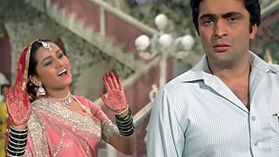Padmini Kolhapure and Rishi Kapoor in Prem Rog. Padmini Kolhapure and Rishi Kapoor in Prem Rog.