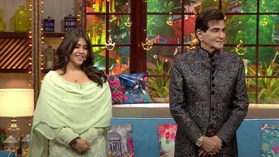 Ekta Kapoor and Jeetendra on The Kapil Sharma Show.