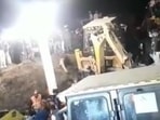 Local police and personnel of the Army took almost six hours to take out the child from the borewell.(Twitter/@collchhatarpur)