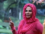Rakhi Sawant was angry when she got to know that Abhijit Bichukale asked Devoleena Bhattacharjee for a kiss in return for a favour.