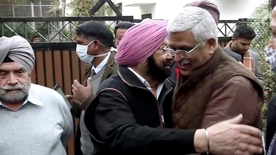 Punjab Lok Congress founder and former Punjab CM Captain Amarinder Singh and Union minister Gajendra Singh Shekhawat greets each others in New Delhi on Friday. (ANI) Punjab Lok Congress founder and former Punjab CM Captain Amarinder Singh and Union minister Gajendra Singh Shekhawat greets each others in New Delhi on Friday. (ANI)