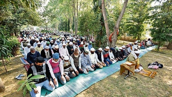 Namaz underway at an Udyog Vihar park on Friday. (Parveen Kumar/HT) Namaz underway at an Udyog Vihar park on Friday. (Parveen Kumar/HT)