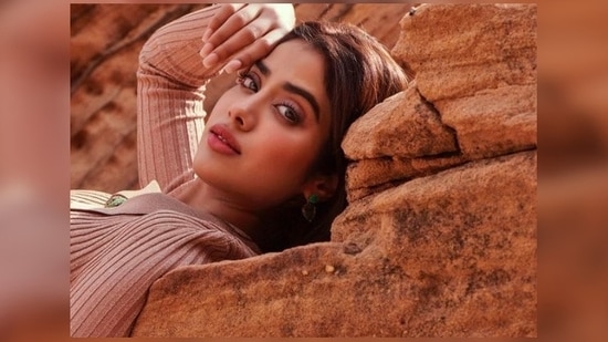 In this still, Janhvi Kapoor looks straight into the lense and casts a spell on her fans.(Instagram/@spacemuffin27)