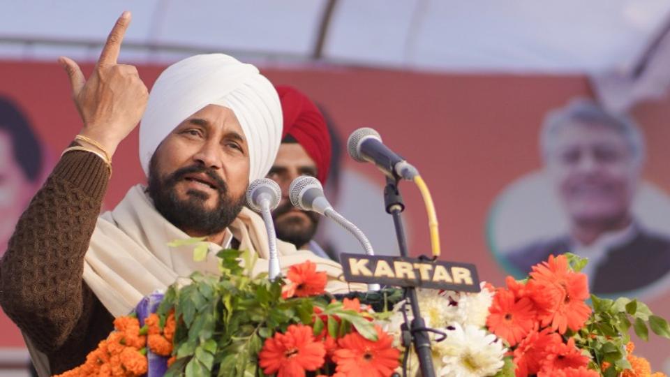 Having ousted Amarinder to ward off anti-incumbency and end the infighting in the Punjab unit, the Congress is banking on Charanjit Singh Channi, the state’s first Dalit chief minister, to turn around the party’s fortunes (HT Photo) Having ousted Amarinder to ward off anti-incumbency and end the infighting in the Punjab unit, the Congress is banking on Charanjit Singh Channi, the state’s first Dalit chief minister, to turn around the party’s fortunes (HT Photo)