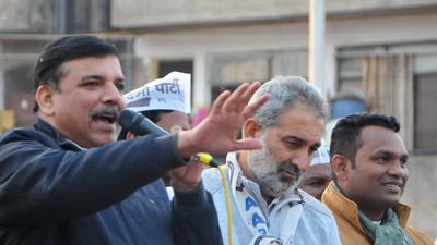 Senior AAP leader and Rajya Sabha member Sanjay Singh along with other leaders during a public meeting in Chandigarh on Saturday. (Ravi Kumar/Hindustan Times) Senior AAP leader and Rajya Sabha member Sanjay Singh along with other leaders during a public meeting in Chandigarh on Saturday. (Ravi Kumar/Hindustan Times)