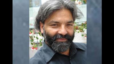Punjab-born German writer and four-time poet-laureate Rajvinder Singh passed away at a hospital in Berlin after a brief illness, his family said on Saturday. He was 66 and is survived by his wife and a daughter. (HT file photo)