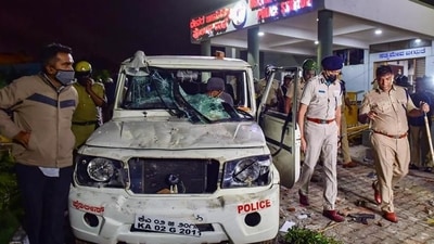 Miscreants smashed around 26 vehicles of the Karnataka government and police at Belagavi. (PTI/Representative image) Miscreants smashed around 26 vehicles of the Karnataka government and police at Belagavi. (PTI/Representative image)