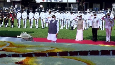 On the occasion of Goa Liberation Day, PM Modi paid floral tributes at Martyr's Memorial, Azad Maidan in Panaji. (ANI)