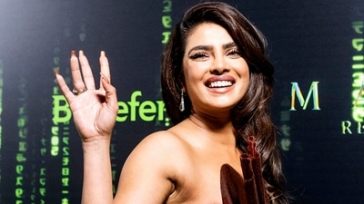 Priyanka Chopra waves to the audience at the film's premiere.(AP/PTI) (AP) Priyanka Chopra waves to the audience at the film's premiere.(AP/PTI) (AP)