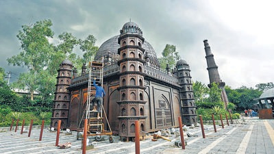 A worker prepares a replica of India's monuments made from scrap at Bharat Darshan Park located at Punjabi Bagh. (ANI) A worker prepares a replica of India's monuments made from scrap at Bharat Darshan Park located at Punjabi Bagh. (ANI)