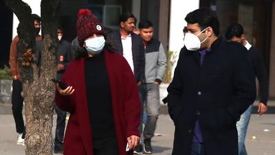 Residents bundled up in woollens to combat the winter chill in Chandigarh. (Sanjeev Sharma/HT) Residents bundled up in woollens to combat the winter chill in Chandigarh. (Sanjeev Sharma/HT)