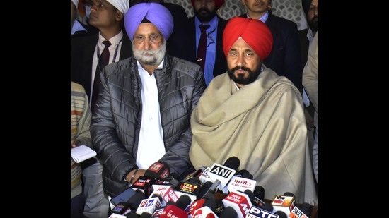Punjab chief minister Charanjit Singh Channi addressing a press conference after paying obeisance at the Golden Temple in Amritsar on Sunday. (Sameer Sehgal /HT)