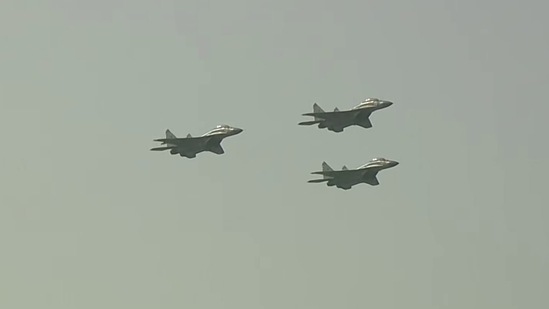 Fighter jets showing their skills during the Sail Parade and FlyPast ceremony as part of the Goa Liberation Day celebrations.(ANI)