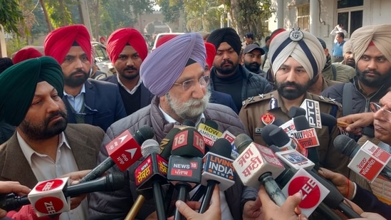 The ma, who was lynched for sacrilege in the Golden Temple, was there for 9 to 10 hours, deputy CM Sukhjinder Singh Randhawa said.&nbsp;((Sameer Sehgal/Hindustan Times))