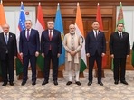 Prime Minister Narendra Modi with foreign ministers of Kazakhstan, Kyrgyz Republic, Tajikistan, Turkmenistan and Uzbekistan.