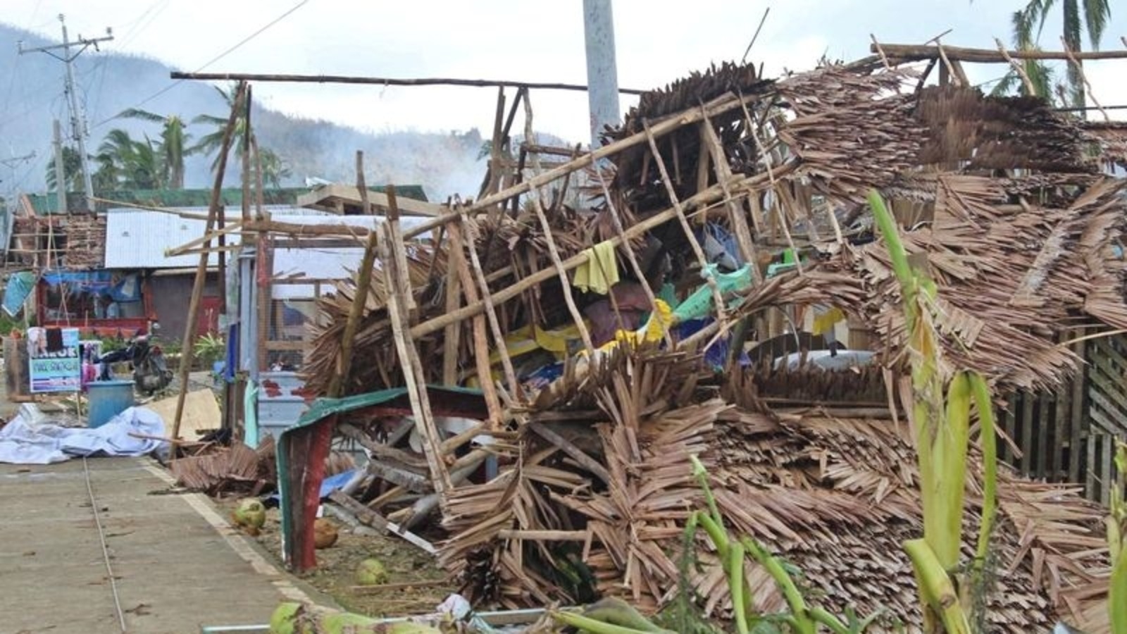 Philippines Typhoon Death Toll Hits 375 | World News - Hindustan Times