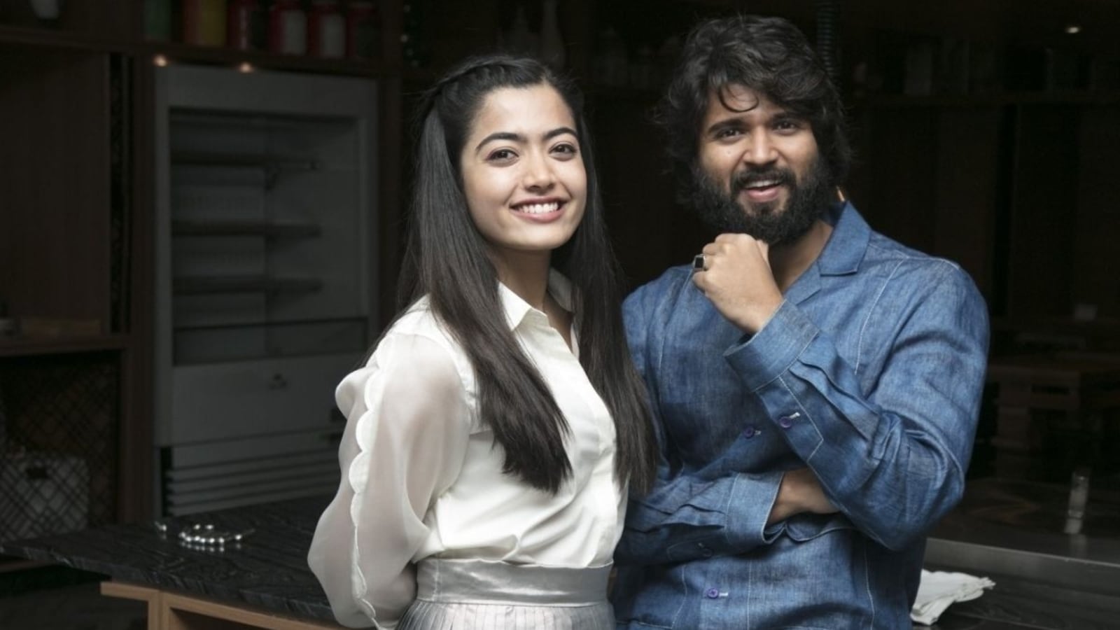 Vijay Deverakonda, Rashmika Mandanna spotted dining together, fan ...