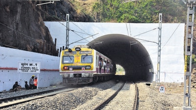 Following the 18-hour mega block on Sunday, the suburban trains on the down slow line from Kalwa to Mumbra have started running on a new alignment via tunnel number 1 from Monday onwards. (HT File) Following the 18-hour mega block on Sunday, the suburban trains on the down slow line from Kalwa to Mumbra have started running on a new alignment via tunnel number 1 from Monday onwards. (HT File)