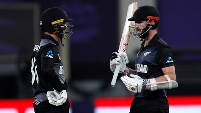 New Zealand's Devon Conway with Kane Williamson (REUTERS)