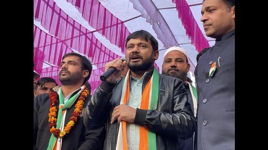 Congress leader Kanhaiya Kumar addressing a public rally at Bapu Dham Colony in Chandigarh on Monday. (HT Photo)