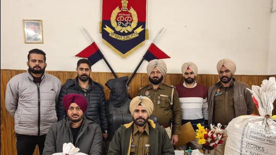 The accused, Gurjinder Singh of Lohatbaddi village of Raikot, was coming from Mandi Gobindgarh side, when he was arrested. (HT PHOTO)