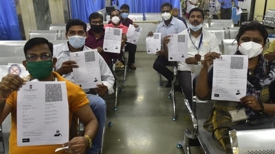 Kerala HC dismisses plea to remove PM's photo from vaccination certificate Kerala HC dismisses plea to remove PM's photo from vaccination certificate