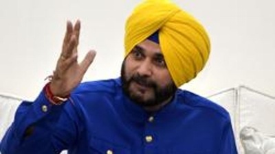 Sidhu demands punishment for sacrilege accused&nbsp; (HT_PRINT)
