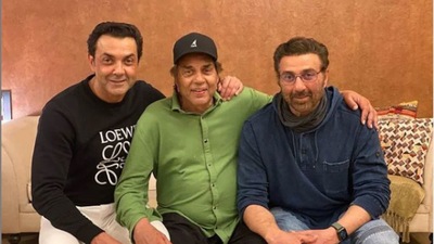 Dharmendra with Bobby Deol and Sunny Deol. Dharmendra with Bobby Deol and Sunny Deol. 