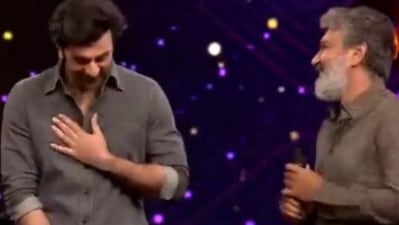 Filmmaker SS Rajamouli and Ranbir Kapoor on Bigg Boss Telugu. (Twitter)