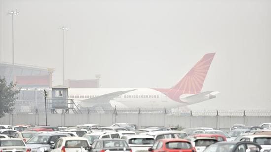 The airport operator, Delhi International Airport Limited (DIAL), said the airport has adopted the globally recognised Airport Council International’s (ACI) Airport Carbon Accreditation framework which helps airports to manage their greenhouse gases effectively. (Representational image/HT Photo)
